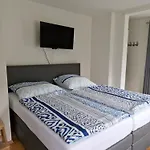 1 Raum Fuer Eisenbahnfreunde Apartment