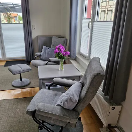 1 Raum Fuer Eisenbahnfreunde *